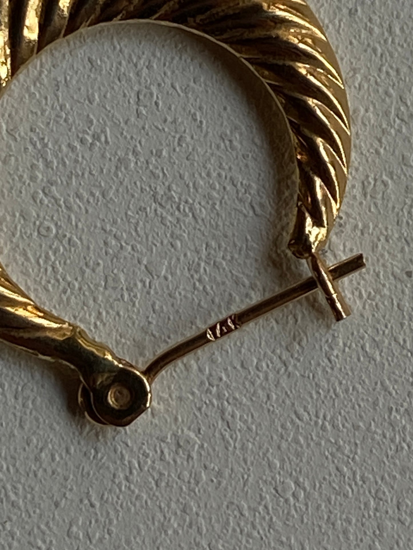 Vintage 14K Solid Yellow Gold Ribbed Hoops