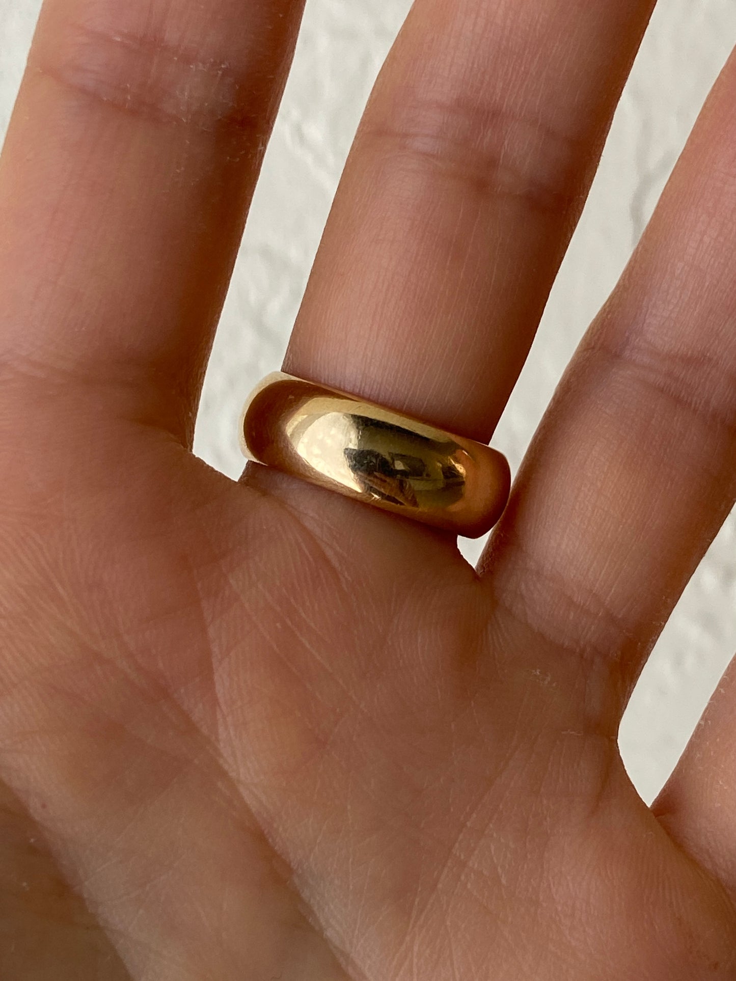 VINTAGE 14K GOLD ROUND CIGAR/DONUT BAND, SIZE 6