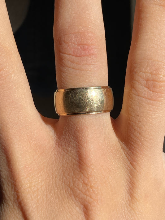 VINTAGE 14K GOLD CIGAR BAND, SIZE 5.5