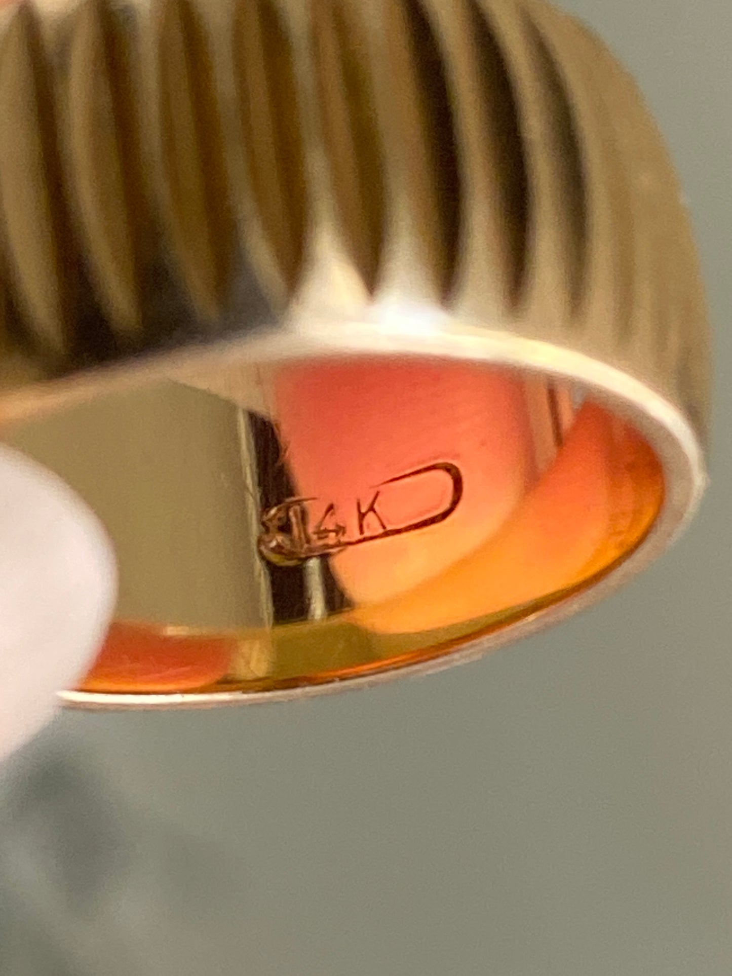 VINTAGE 14K GOLD ENGRAVED CIGAR BAND, SIZE 5