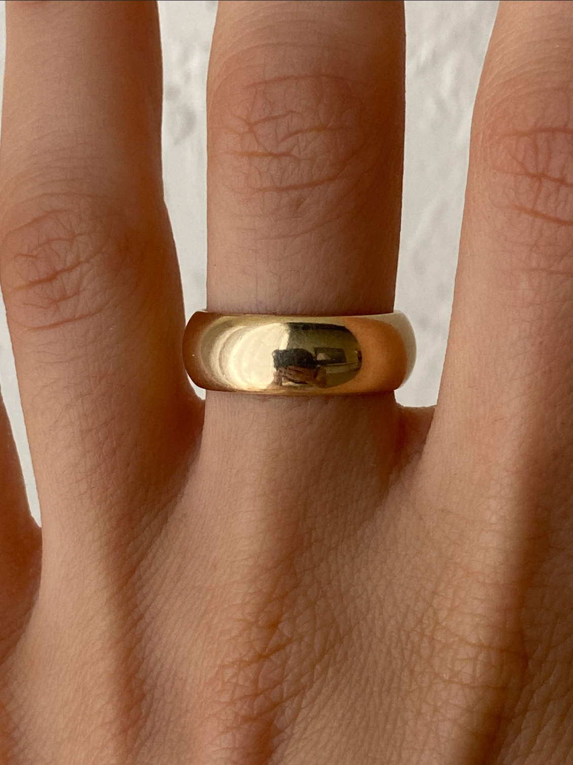 VINTAGE 14K GOLD ROUND CIGAR/DONUT BAND, SIZE 6