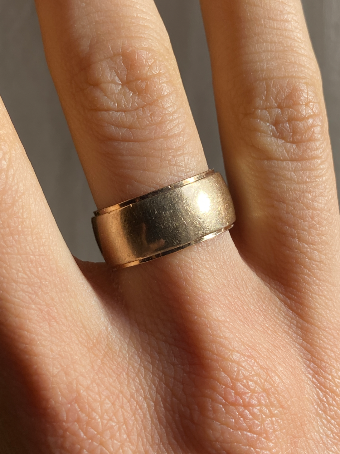VINTAGE 14K GOLD CIGAR BAND, SIZE 5.5