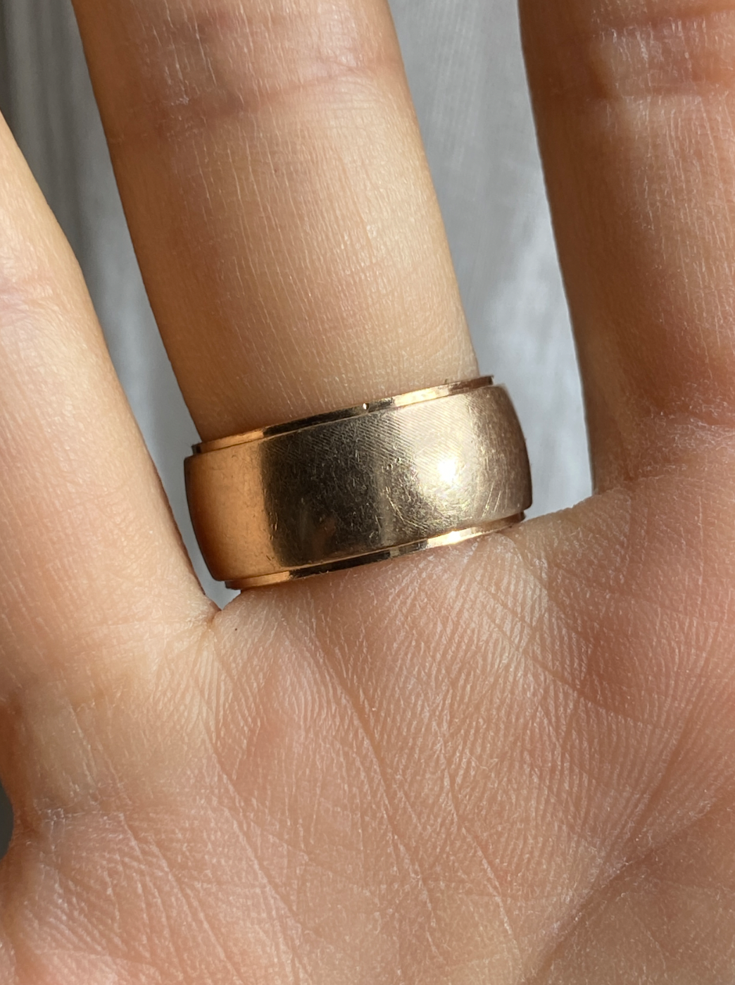 VINTAGE 14K GOLD CIGAR BAND, SIZE 5.5