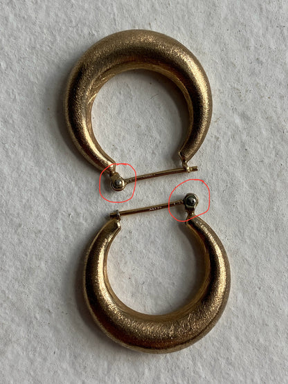 VINTAGE 14K GOLD BRUSHED HOOP EARRINGS, 20 MM