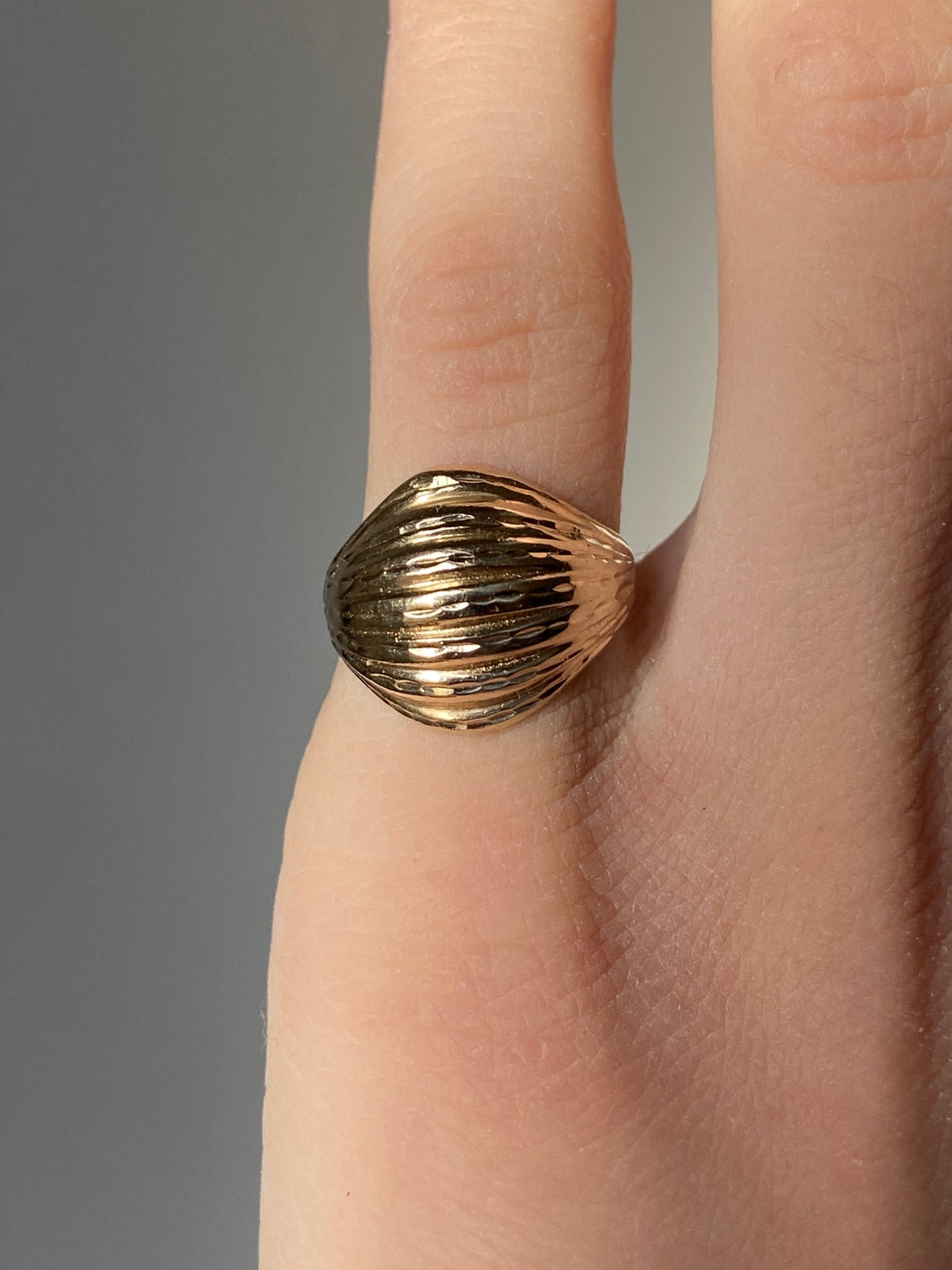 VINTAGE 14K GOLD DOME PINKY RING, SIZE 3