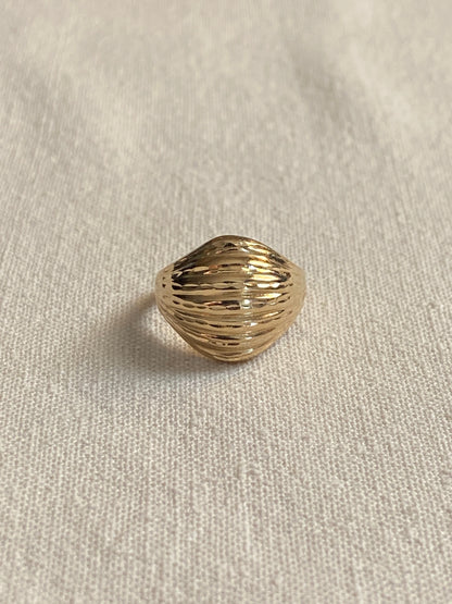 VINTAGE 14K GOLD DOME PINKY RING, SIZE 3