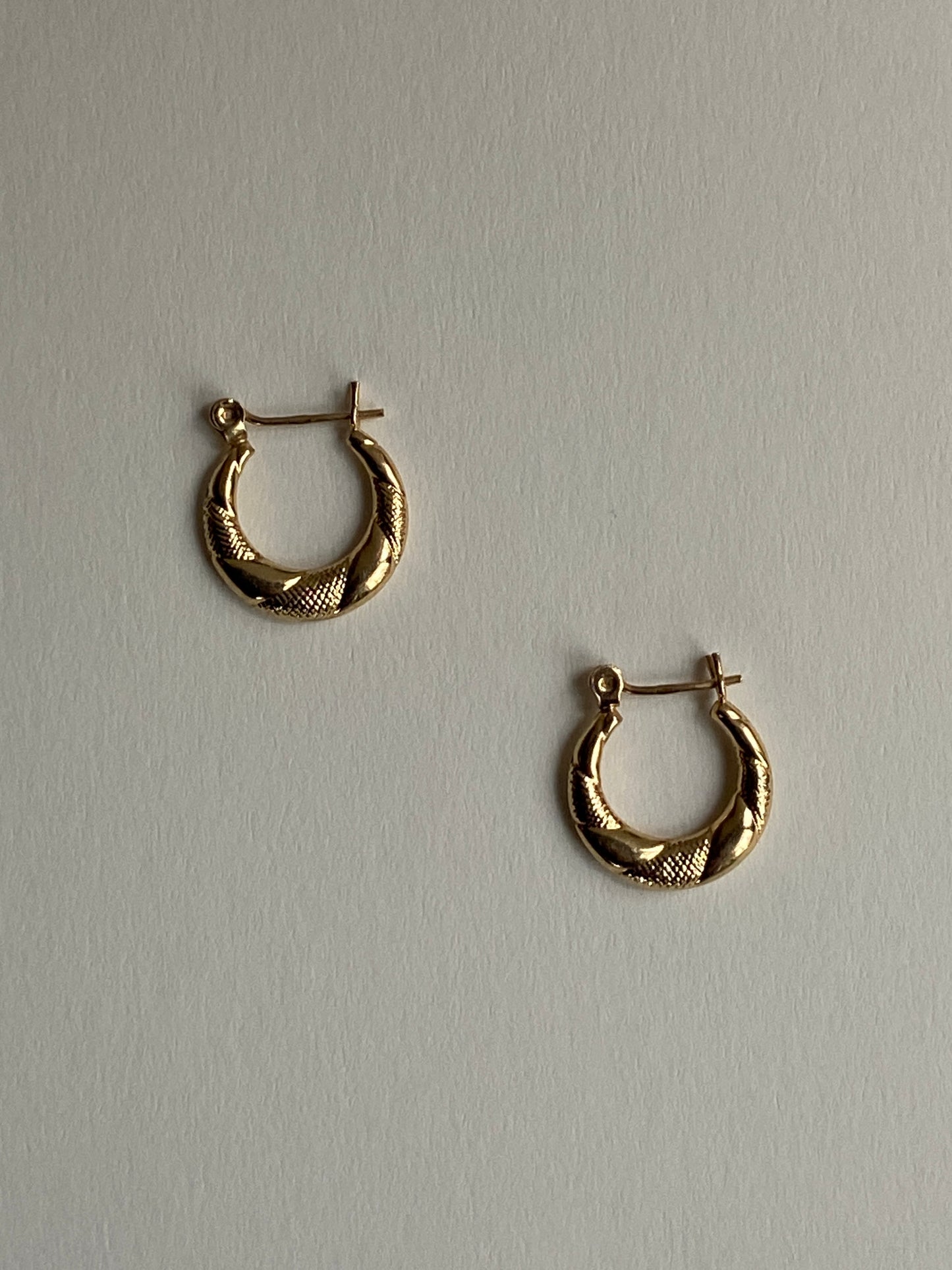 Vintage 14K Solid Yellow Gold Huggie Hoops