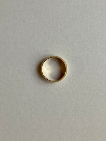 Vintage 14K Solid Yellow Gold Rounded Band, Size 5.75