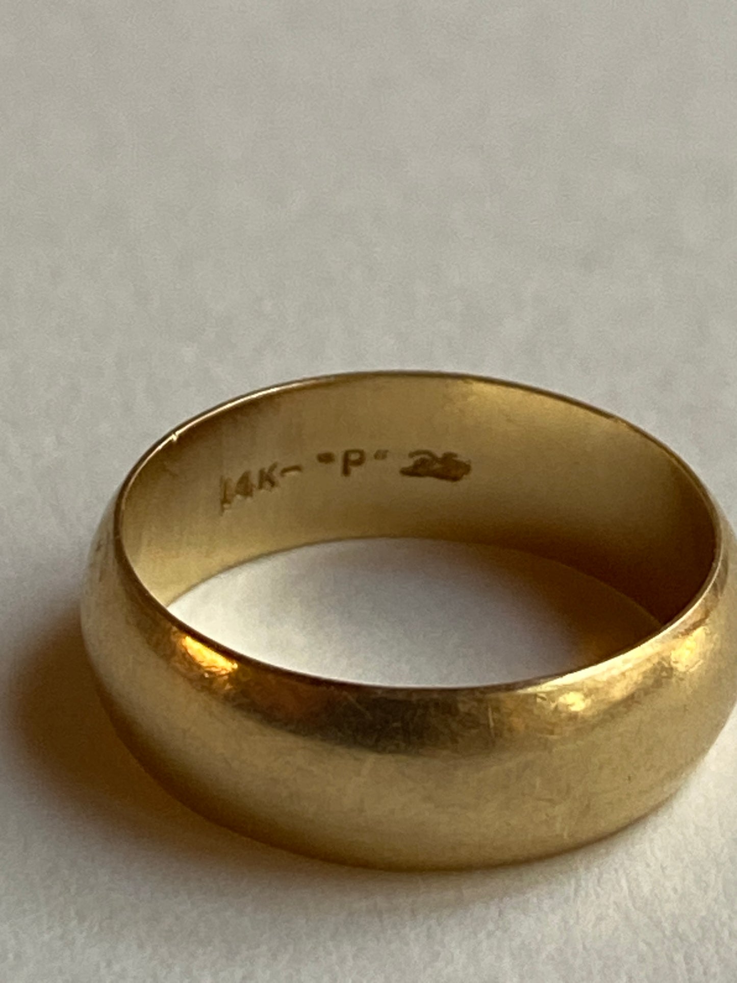 Vintage 14K Solid Yellow Gold Rounded Band, Size 5.75