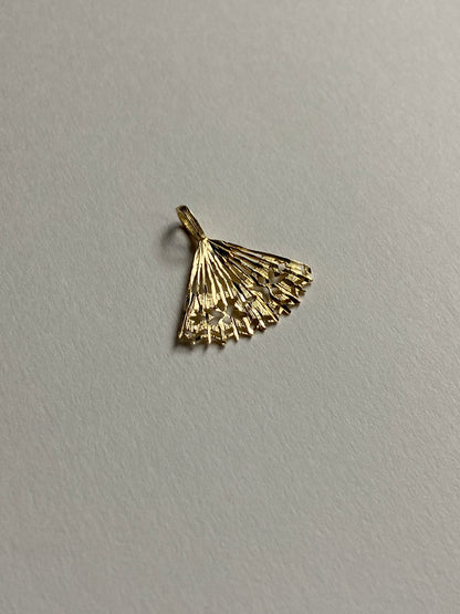 Vintage 14K Solid Yellow Gold Hand Fan Pendant