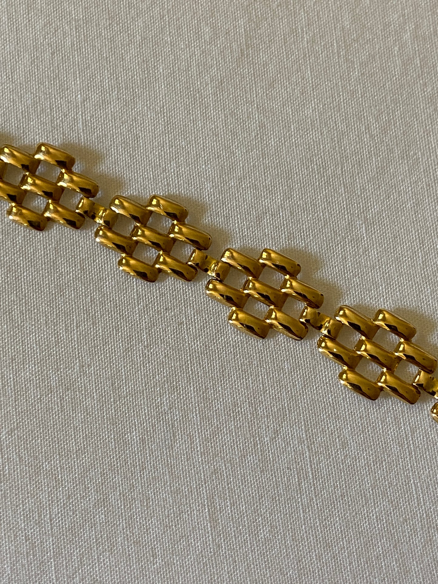 VINTAGE 14K GOLD PANTHER-LINK BRACELET, 7.25"