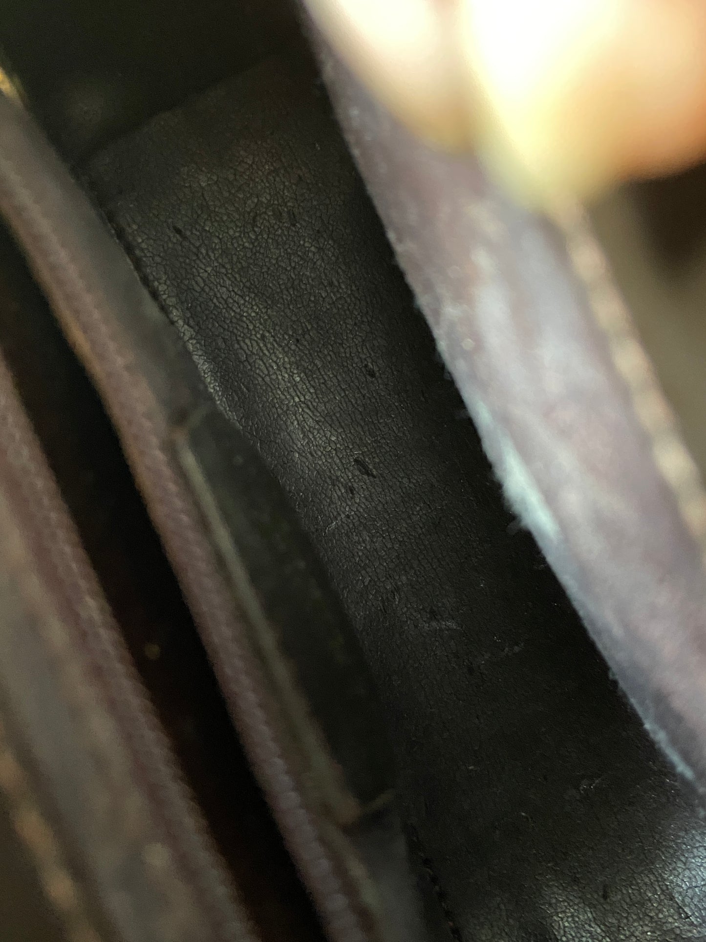 VINTAGE GUCCI PATENT LEATHER PURSE