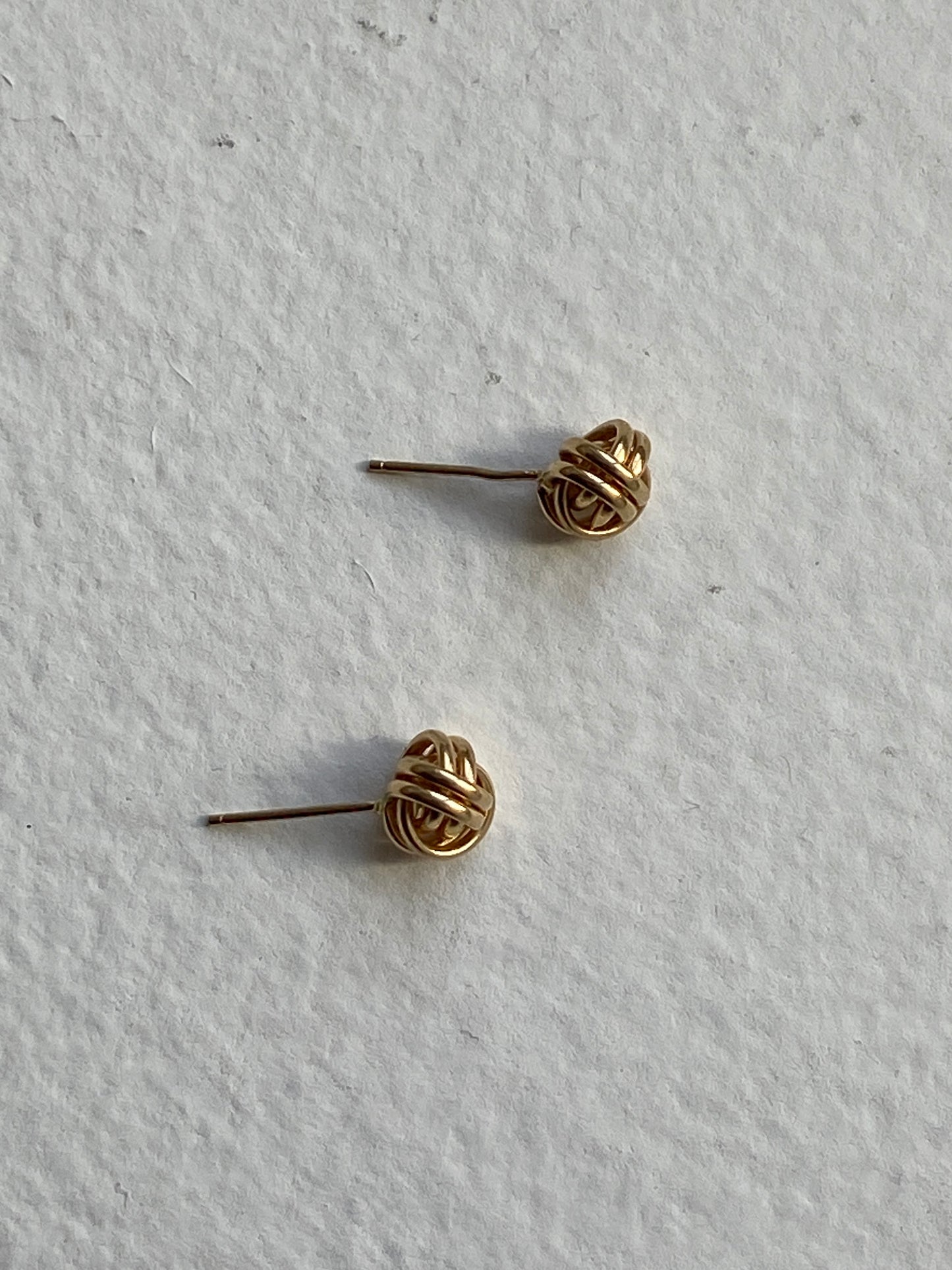 VINTAGE 14K GOLD KNOT STUDS, 8 MM