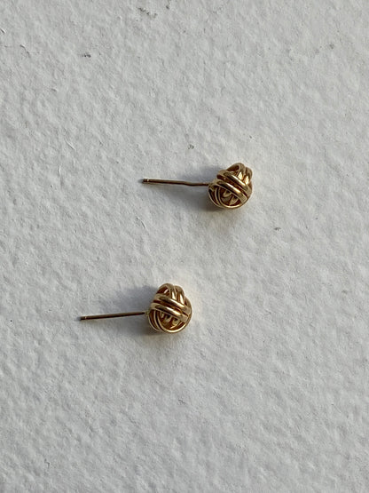 VINTAGE 14K GOLD KNOT STUDS, 8 MM