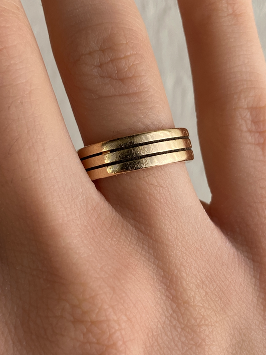 VINTAGE 14K GOLD BAND, SIZE 4.5