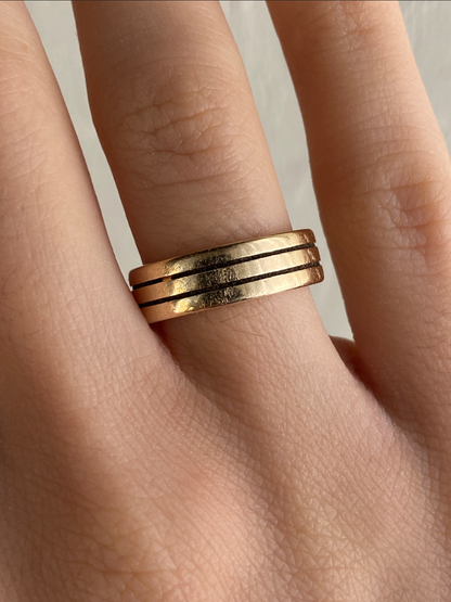 VINTAGE 14K GOLD BAND, SIZE 4.5