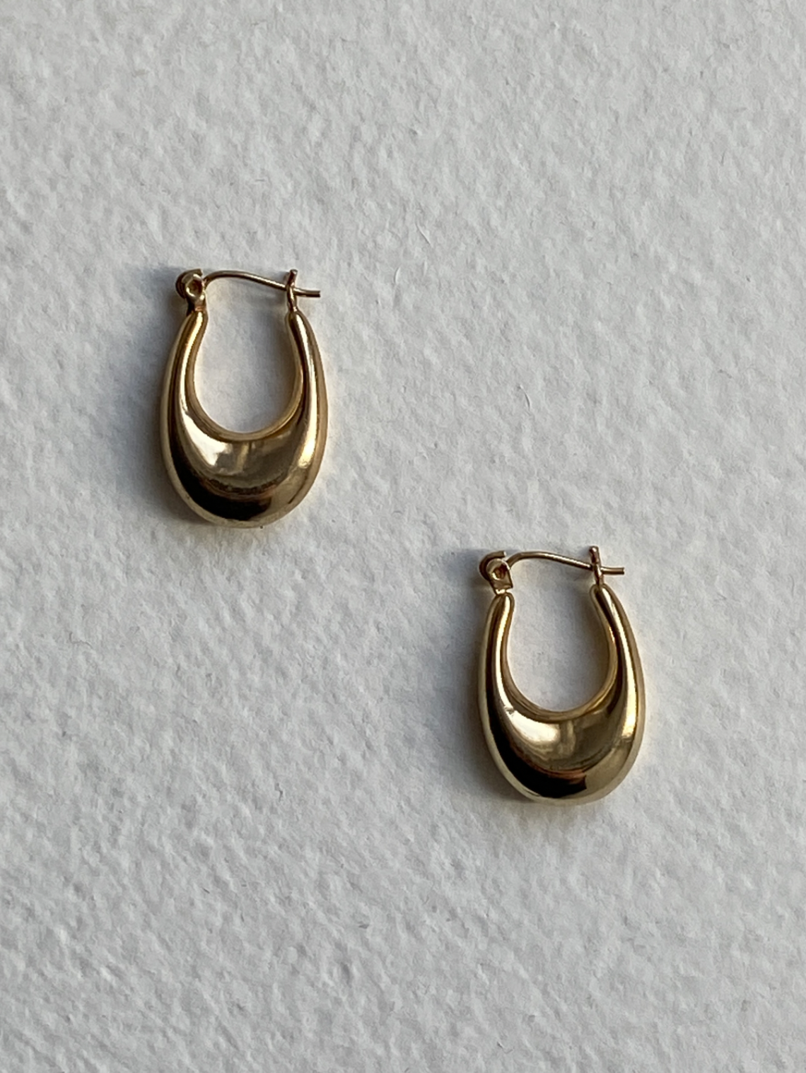 VINTAGE 14K GOLD PUFFED OVAL HOOPS, 22 MM x 14 MM
