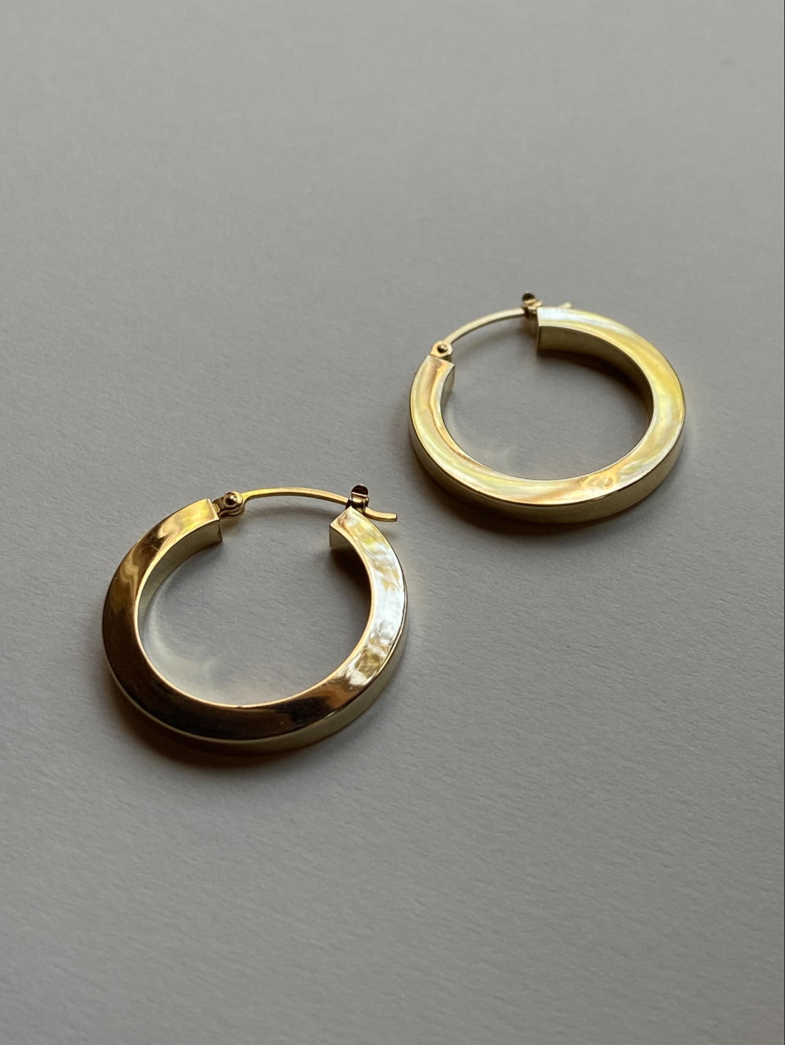 Vintage 14K Solid Yellow Gold Polished Hoops