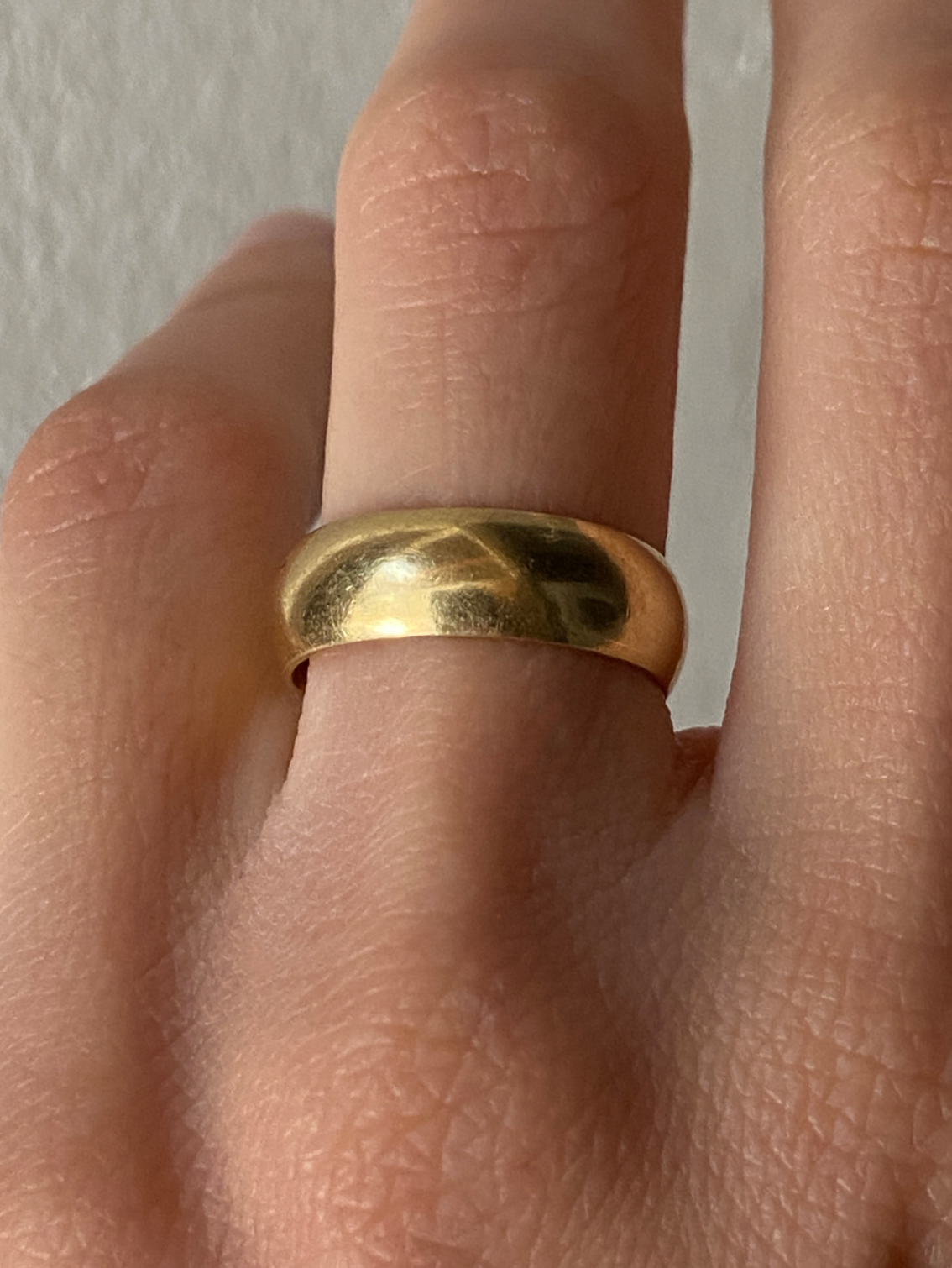 Vintage 14K Solid Yellow Gold Rounded Band, Size 5.75