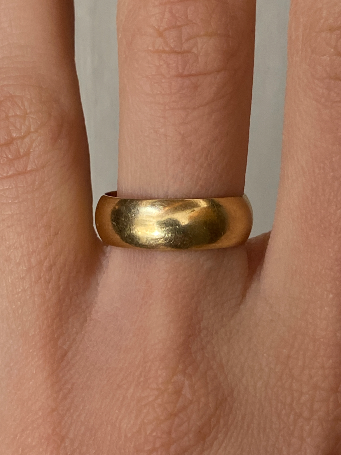 Vintage 14K Solid Yellow Gold Rounded Band, Size 5.75