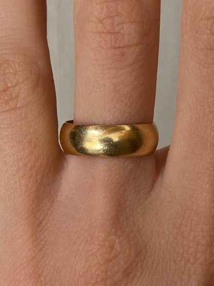 Vintage 14K Solid Yellow Gold Rounded Band, Size 5.75