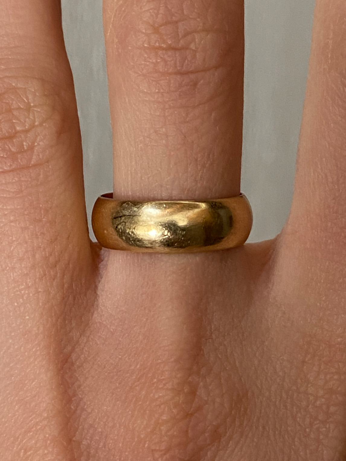 Vintage 14K Solid Yellow Gold Rounded Band, Size 5.75