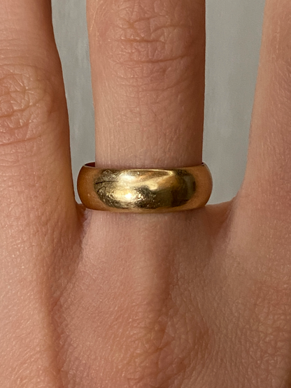 Vintage 14K Solid Yellow Gold Rounded Band, Size 5.75