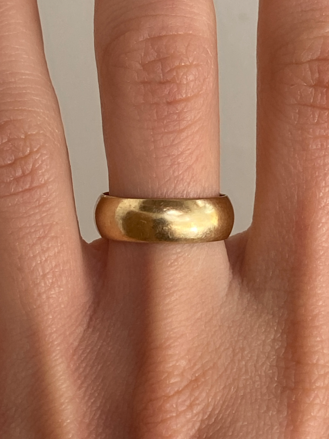 Vintage 14K Solid Yellow Gold Rounded Band, Size 5.75