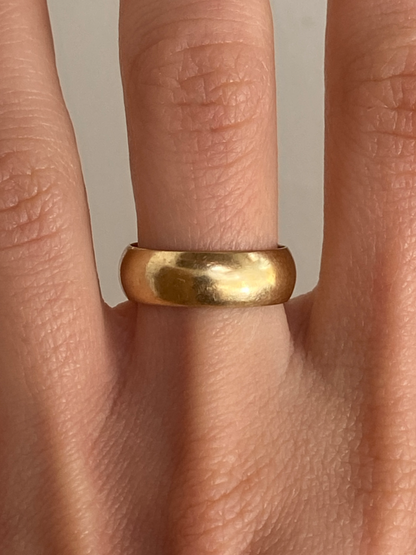 Vintage 14K Solid Yellow Gold Rounded Band, Size 5.75