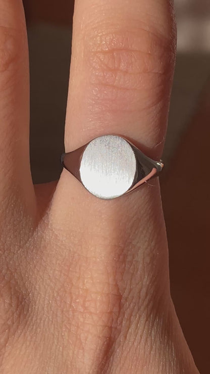 VINTAGE 14K WHITE GOLD SIGNET RING, SIZE 5.5